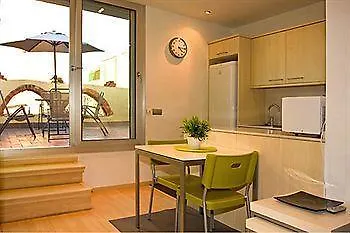Feelathome Vila Apartment Barcelona
