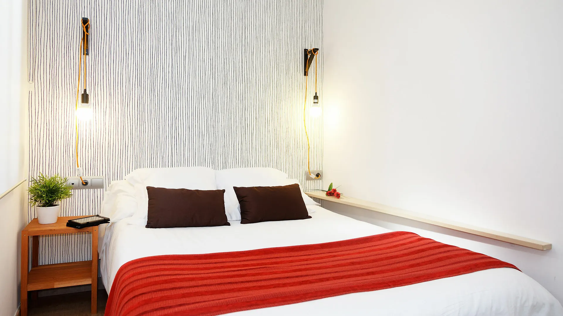 Feelathome Vila Apartment Barcelona 0*,  Spain