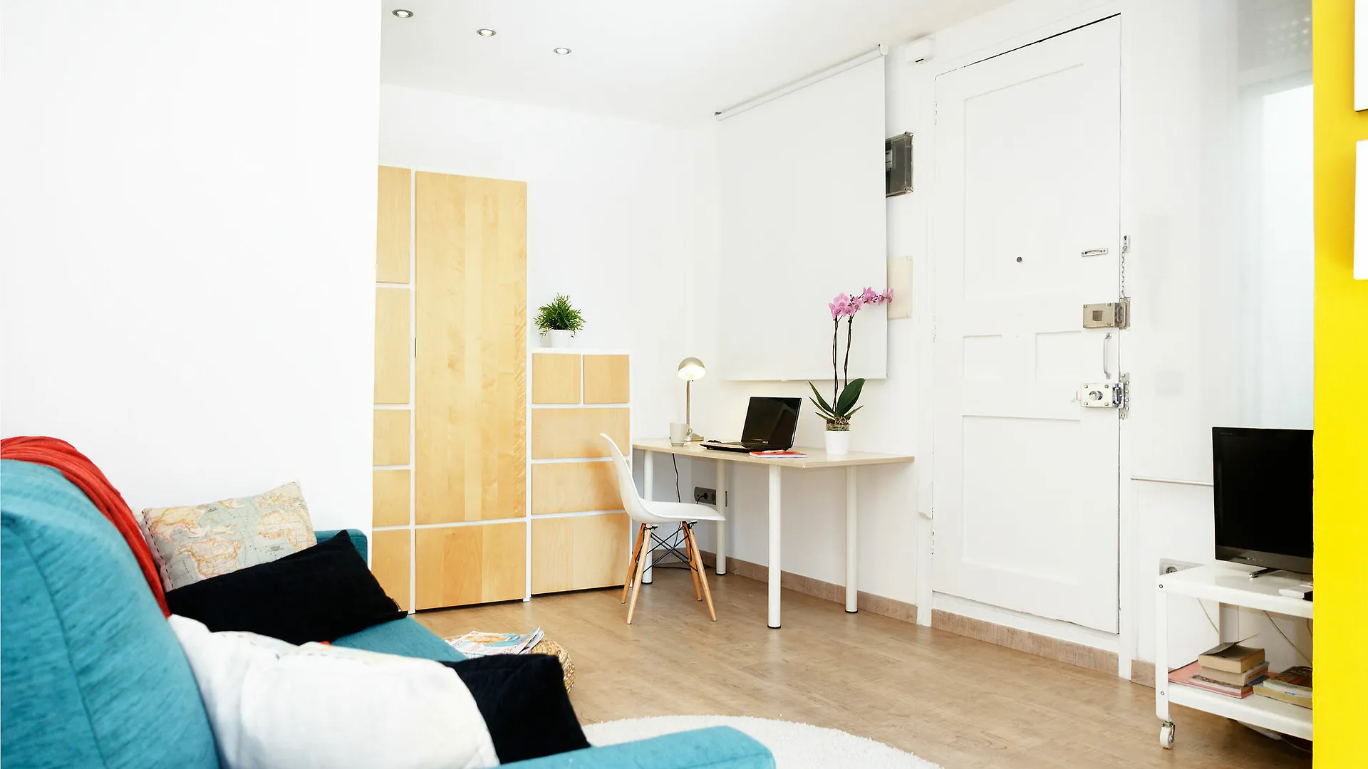 Feelathome Vila Apartment Barcelona 0*,